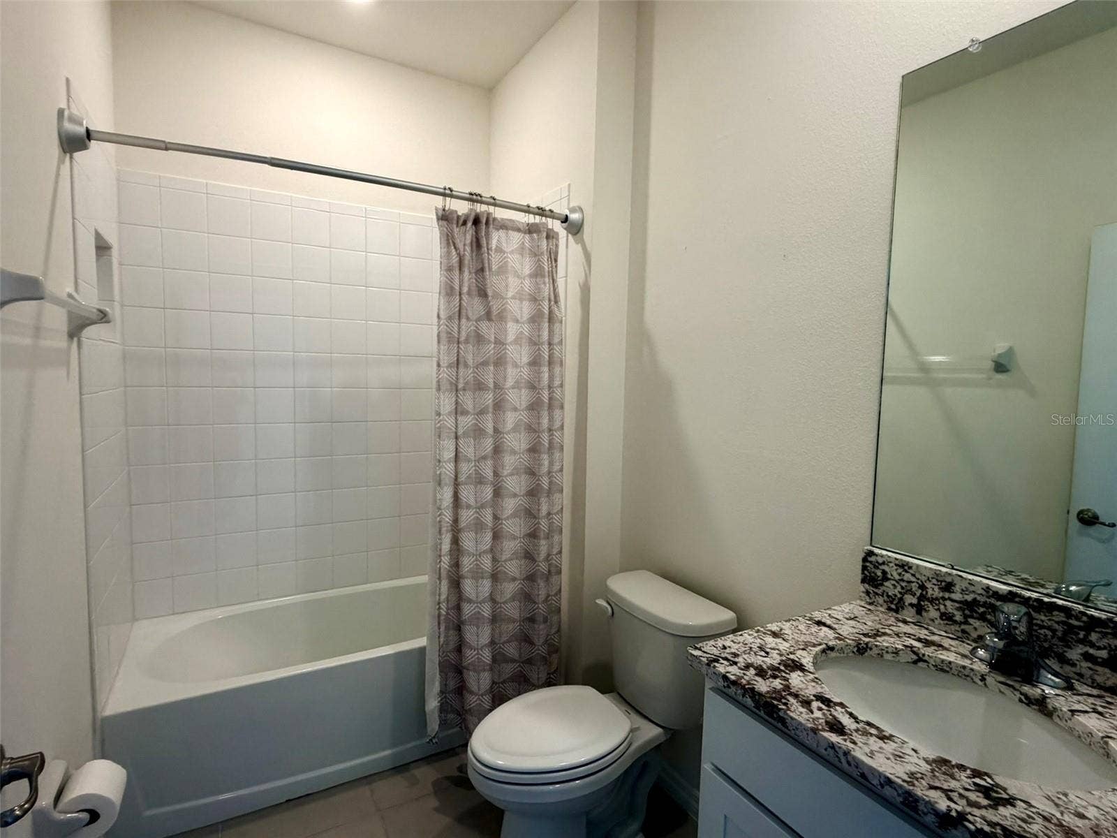 6345 SW 88TH LOOP, Ocala, FL 34476 Full bath with tub and toals closet