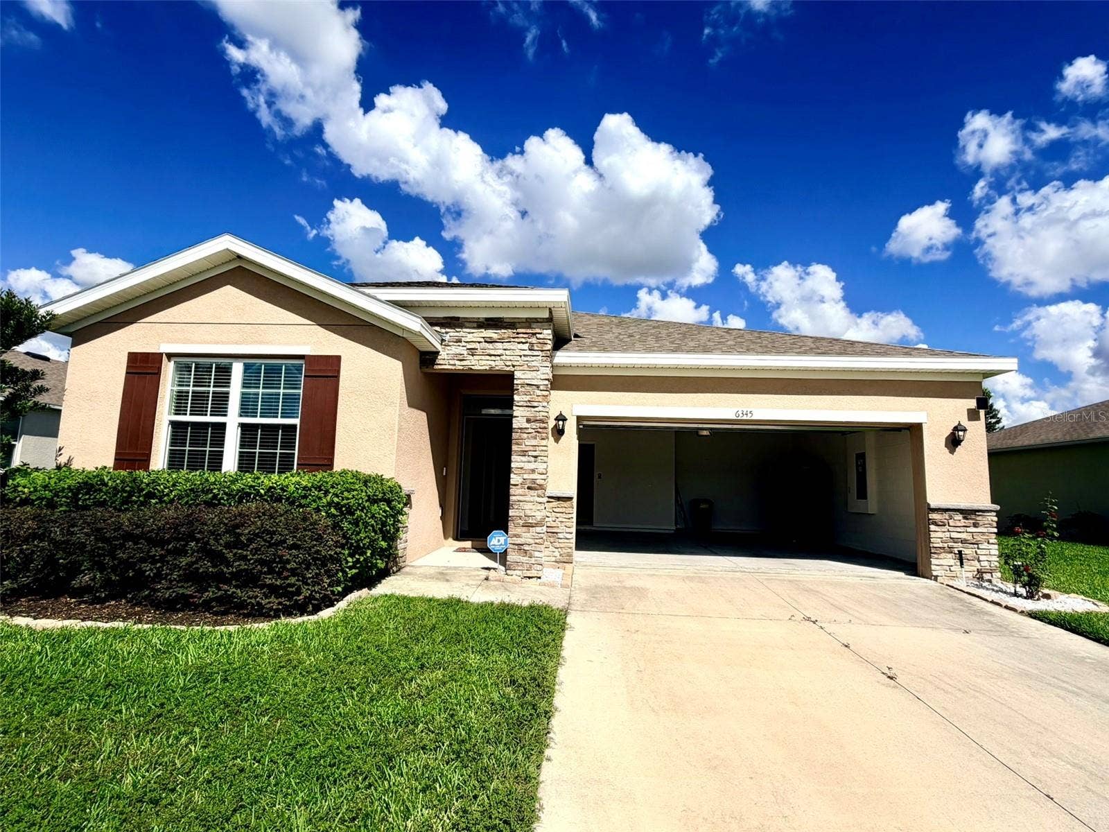 6345 SW 88TH LOOP, Ocala, FL 34476 Landscaping and common grounds maintenance included in the rent.