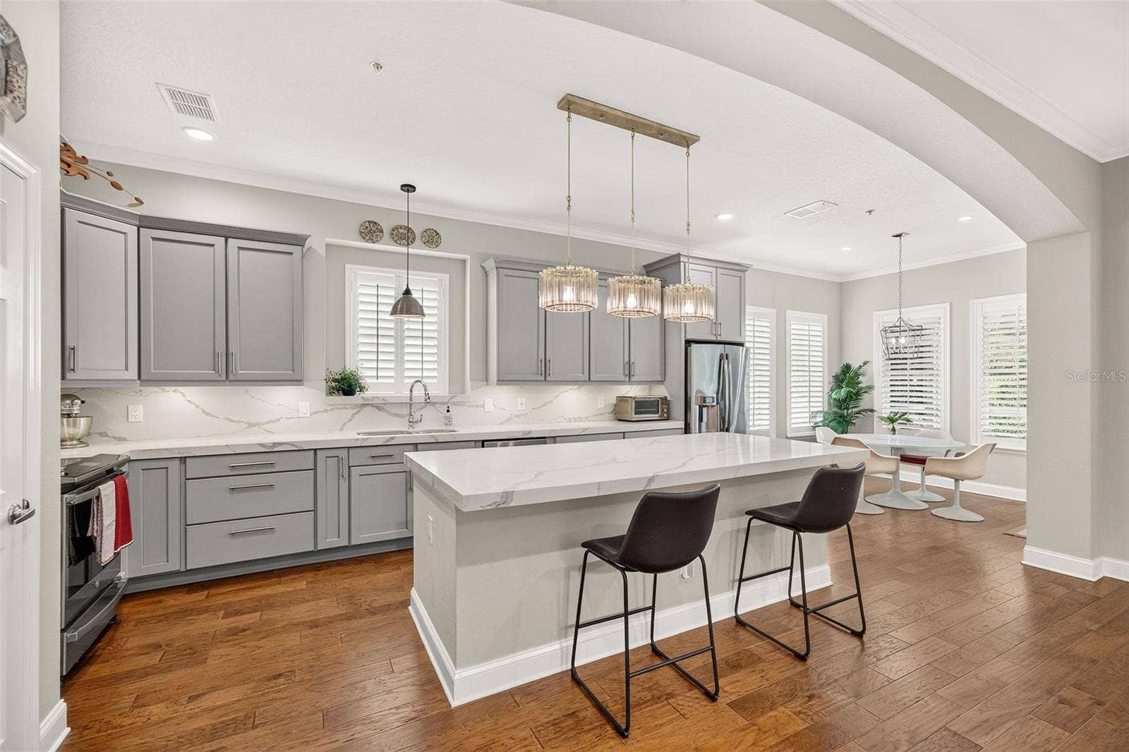 3639 ETHAN LANE, Orlando, FL 32814 Renovated Kitchen with Custom Cabinetry and Quartz Countertops