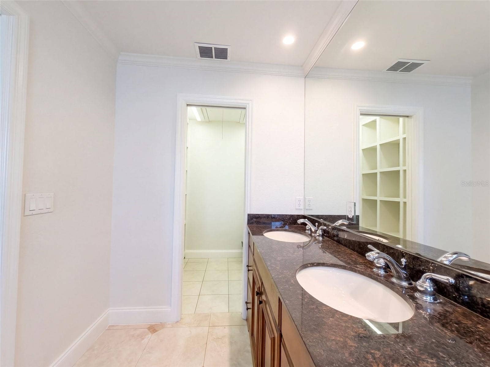3705 MALEC CIRCLE, Sarasota, FL 34233