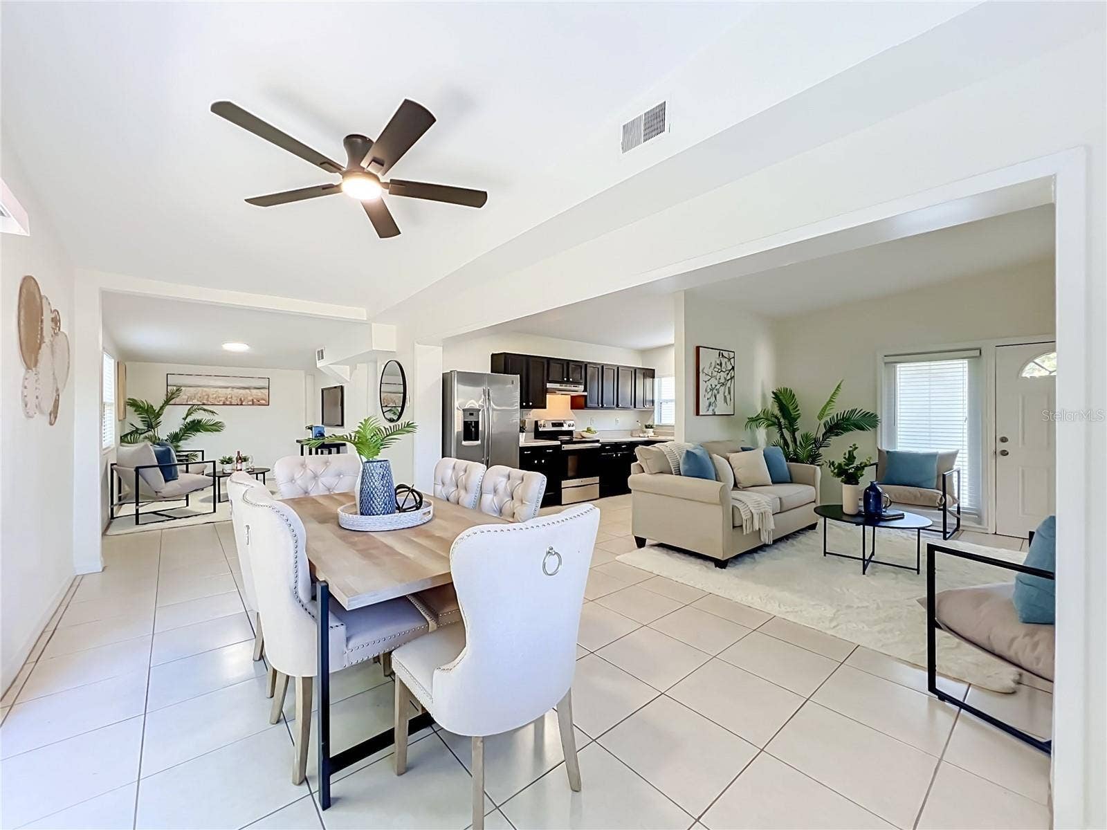 5939 DOGWOOD DRIVE, Orlando, FL 32807 Great Natural Light!