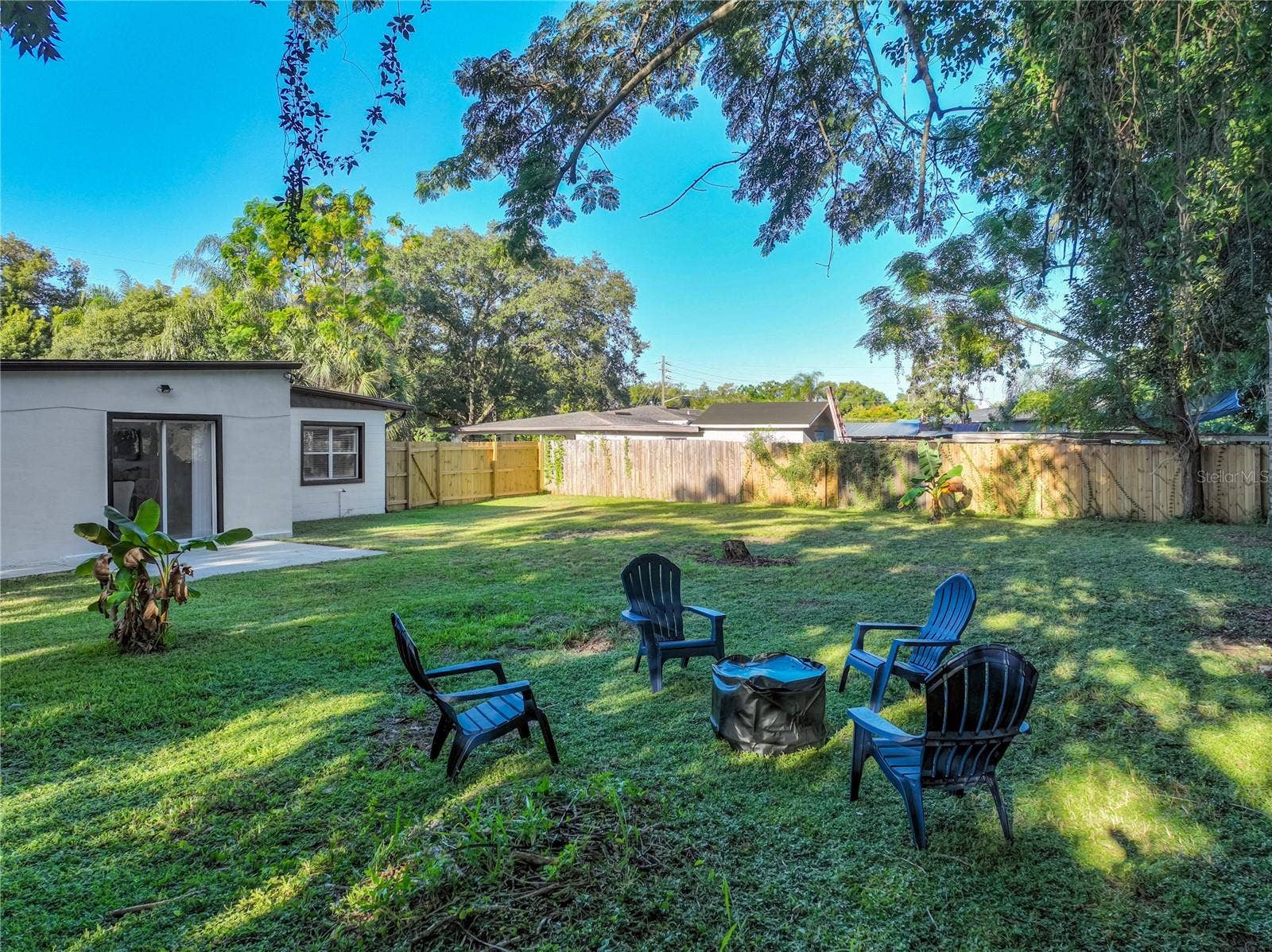 5939 DOGWOOD DRIVE, Orlando, FL 32807 So much room to Enjoy!