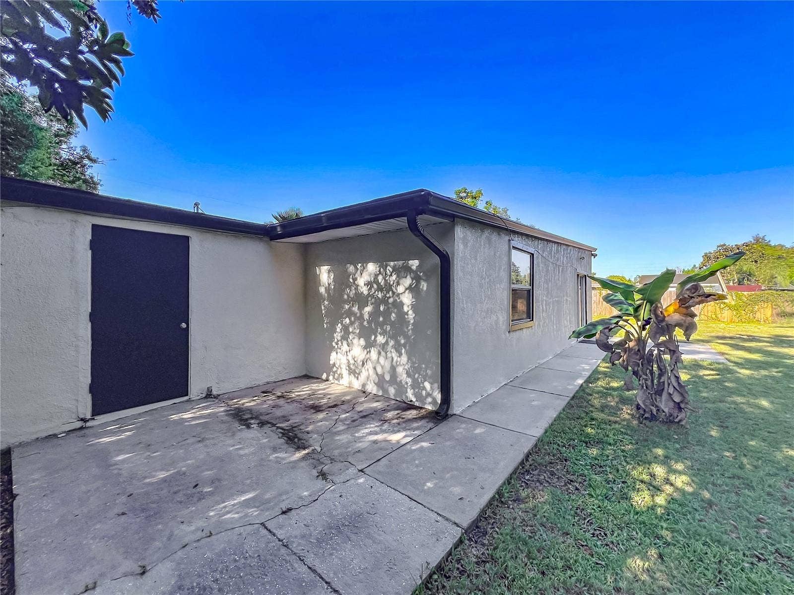 5939 DOGWOOD DRIVE, Orlando, FL 32807 Patio behind Garage
