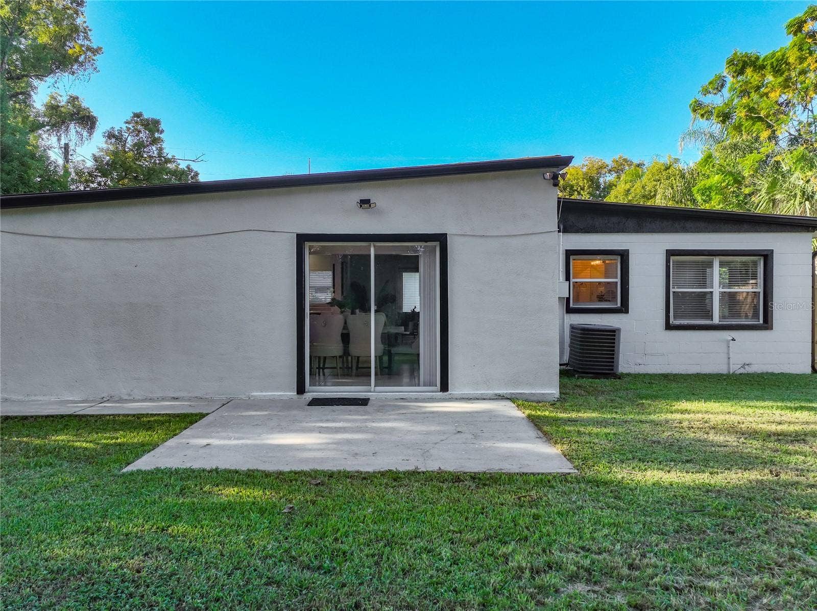 5939 DOGWOOD DRIVE, Orlando, FL 32807 Patio outside Dining Room sliding doors