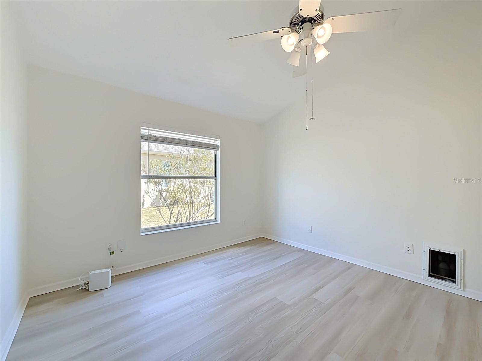 609 SEASCAPE AVENUE, Orlando, FL 32828 609 SEASCAPE AVENUE, Orlando, FL 32828