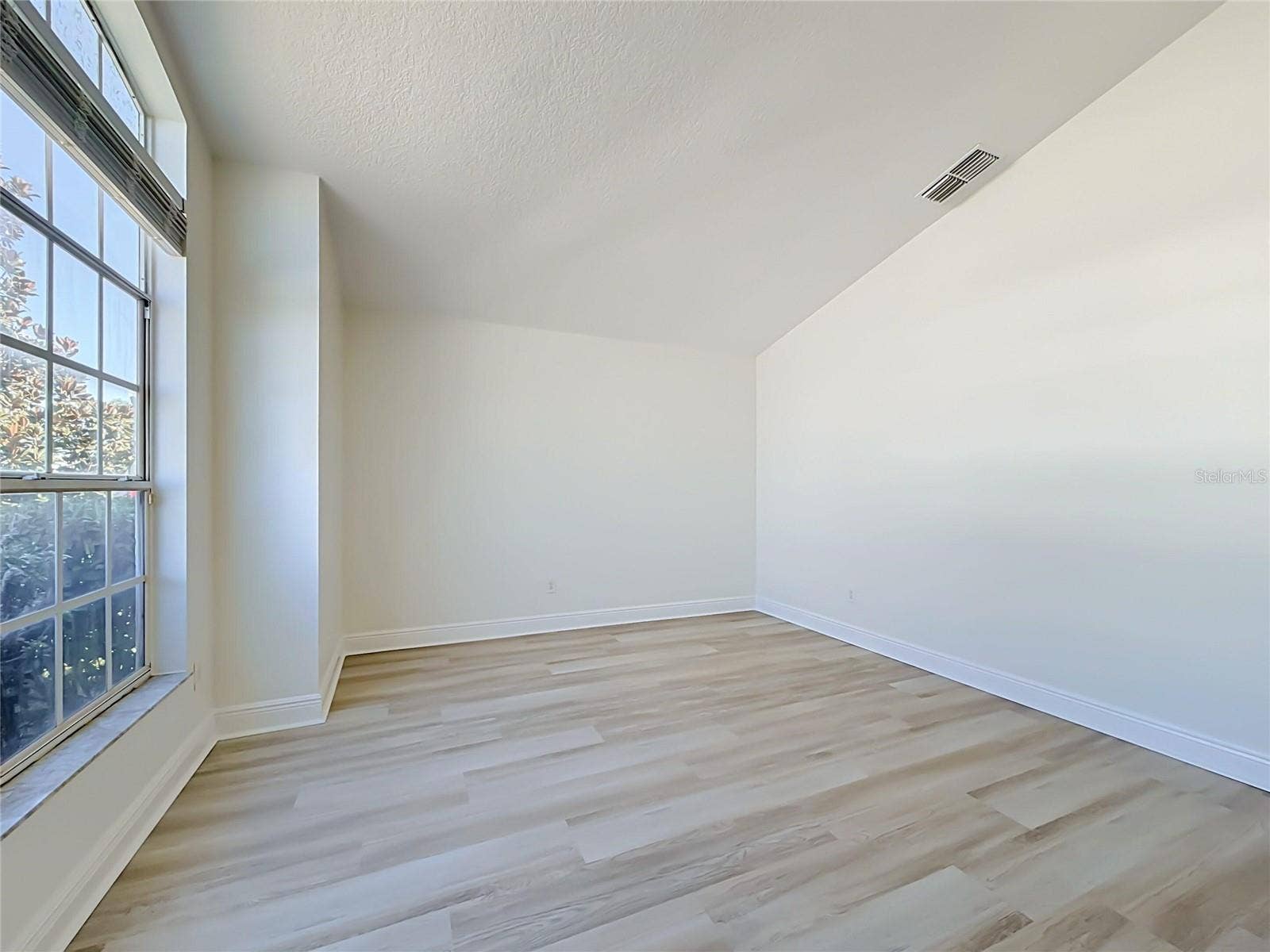 609 SEASCAPE AVENUE, Orlando, FL 32828 609 SEASCAPE AVENUE, Orlando, FL 32828
