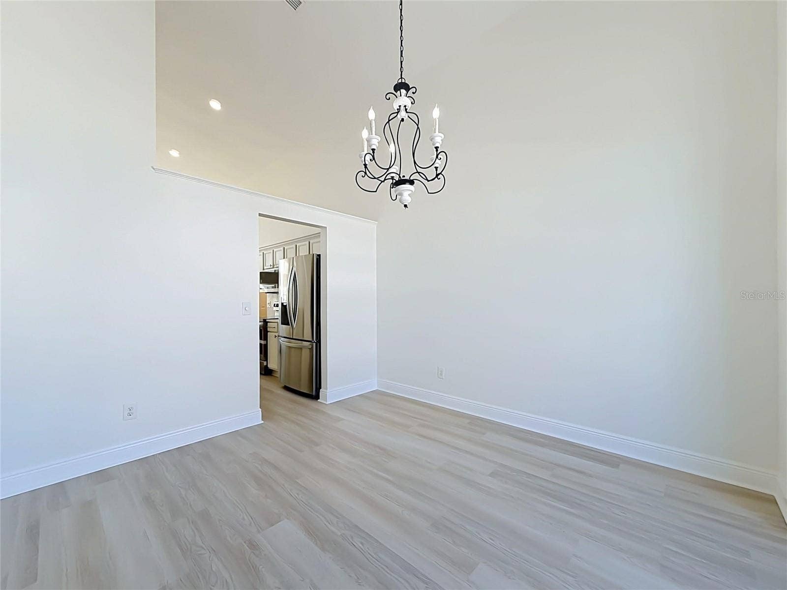 609 SEASCAPE AVENUE, Orlando, FL 32828 609 SEASCAPE AVENUE, Orlando, FL 32828