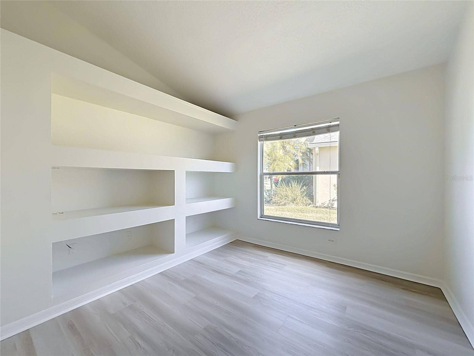609 SEASCAPE AVENUE, Orlando, FL 32828 609 SEASCAPE AVENUE, Orlando, FL 32828