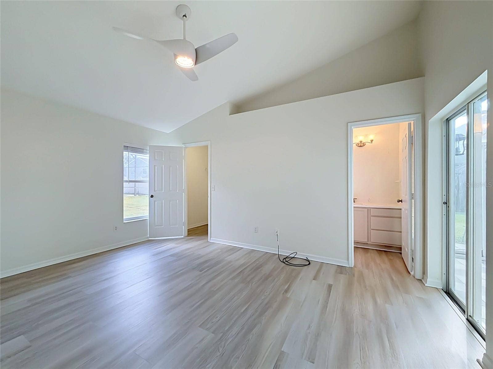 609 SEASCAPE AVENUE, Orlando, FL 32828 609 SEASCAPE AVENUE, Orlando, FL 32828