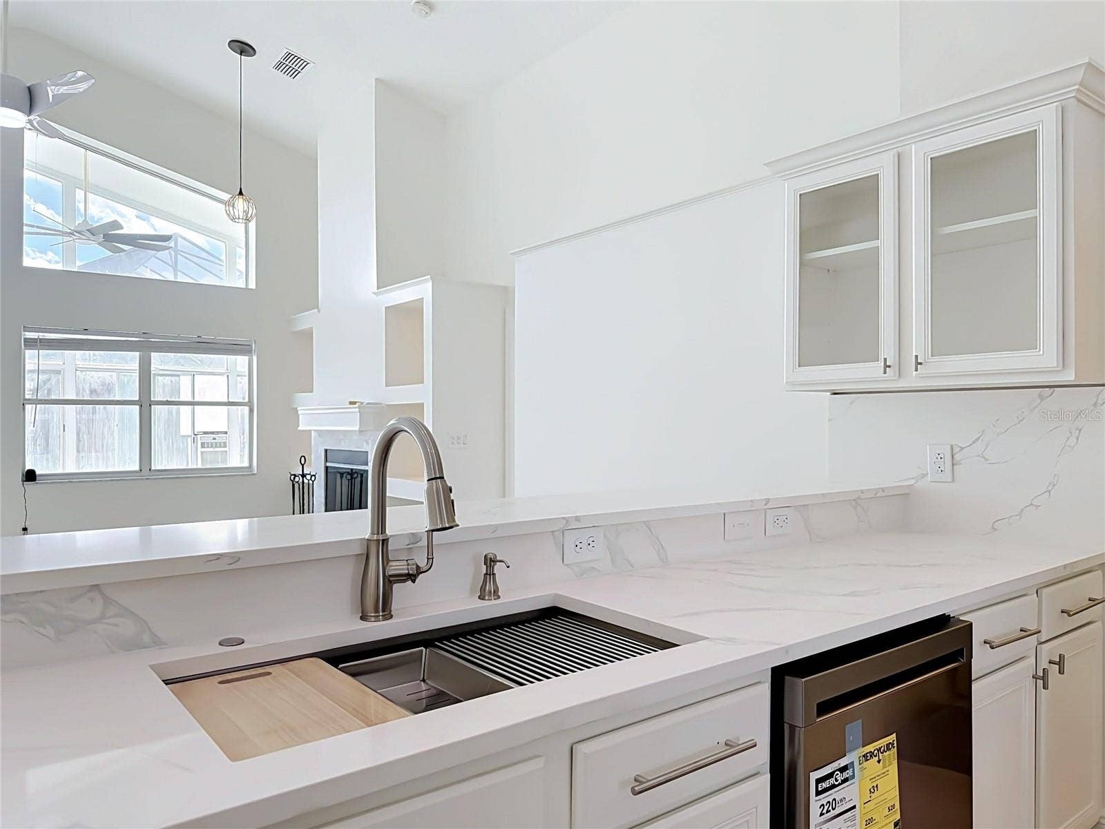609 SEASCAPE AVENUE, Orlando, FL 32828 609 SEASCAPE AVENUE, Orlando, FL 32828