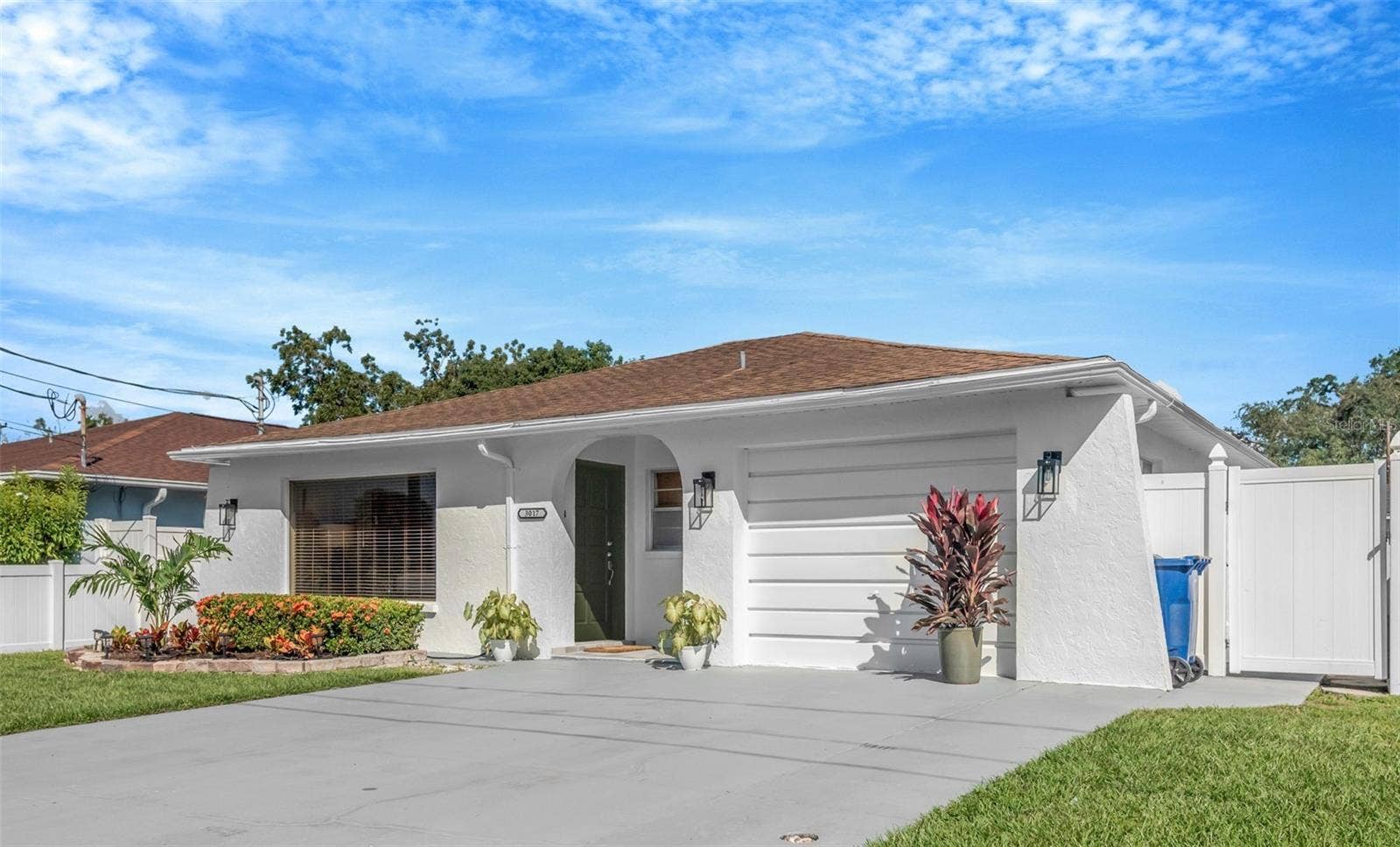3017 W HEITER STREET, Tampa, FL 33607
