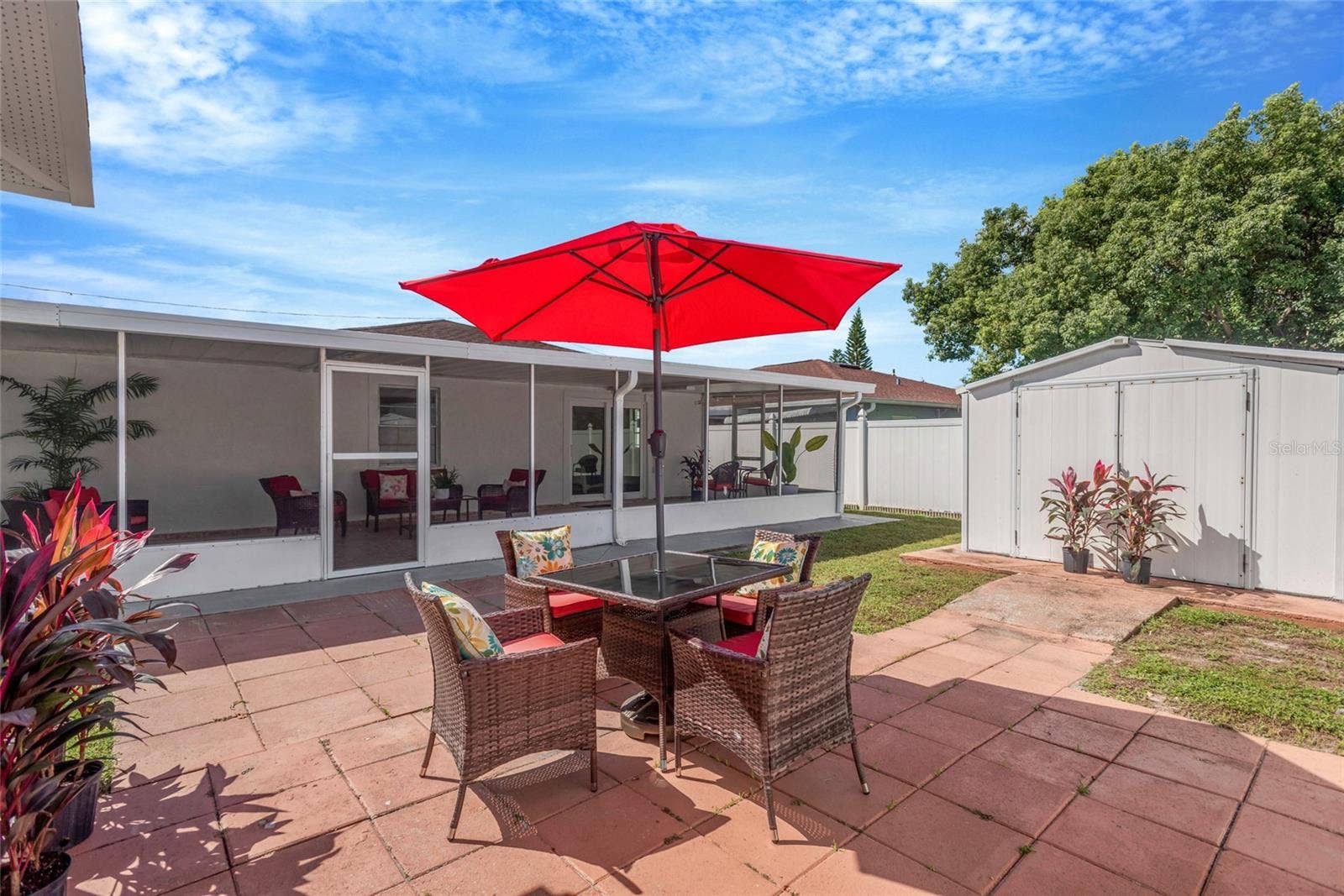3017 W HEITER STREET, Tampa, FL 33607