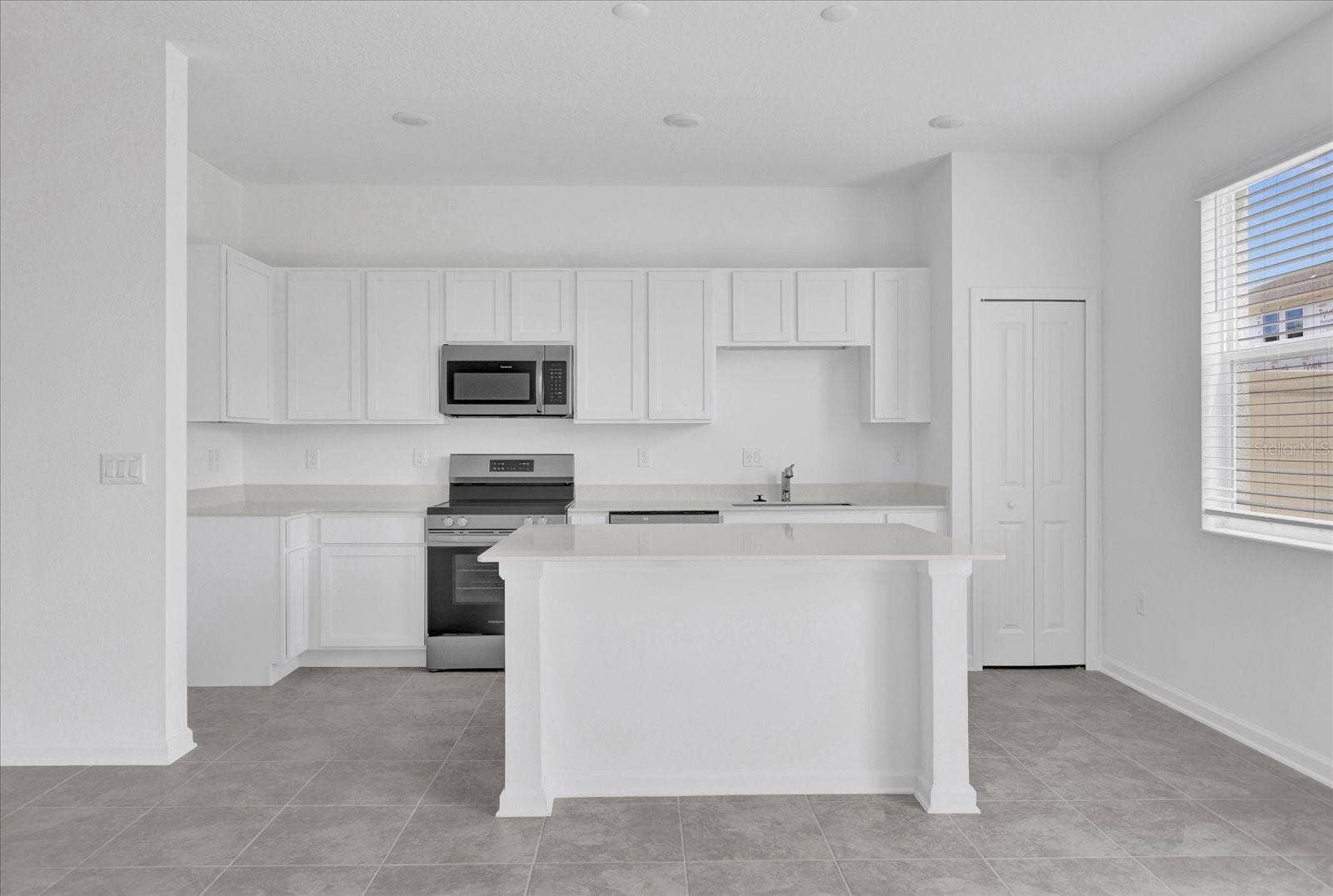 2474 SKYLINE LOOP, Kissimmee, FL 34758 2474 SKYLINE LOOP, Kissimmee, FL 34758