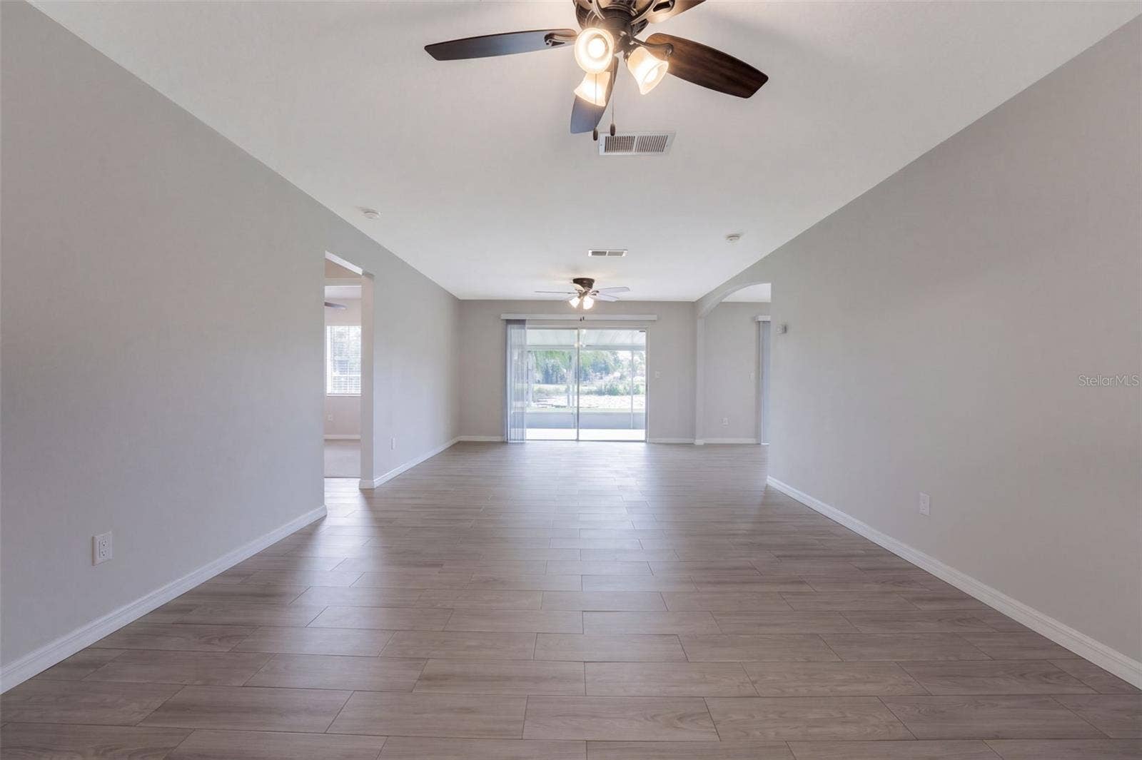 2535 DELAWARE ROAD, Deltona, FL 32738 2535 DELAWARE ROAD, Deltona, FL 32738
