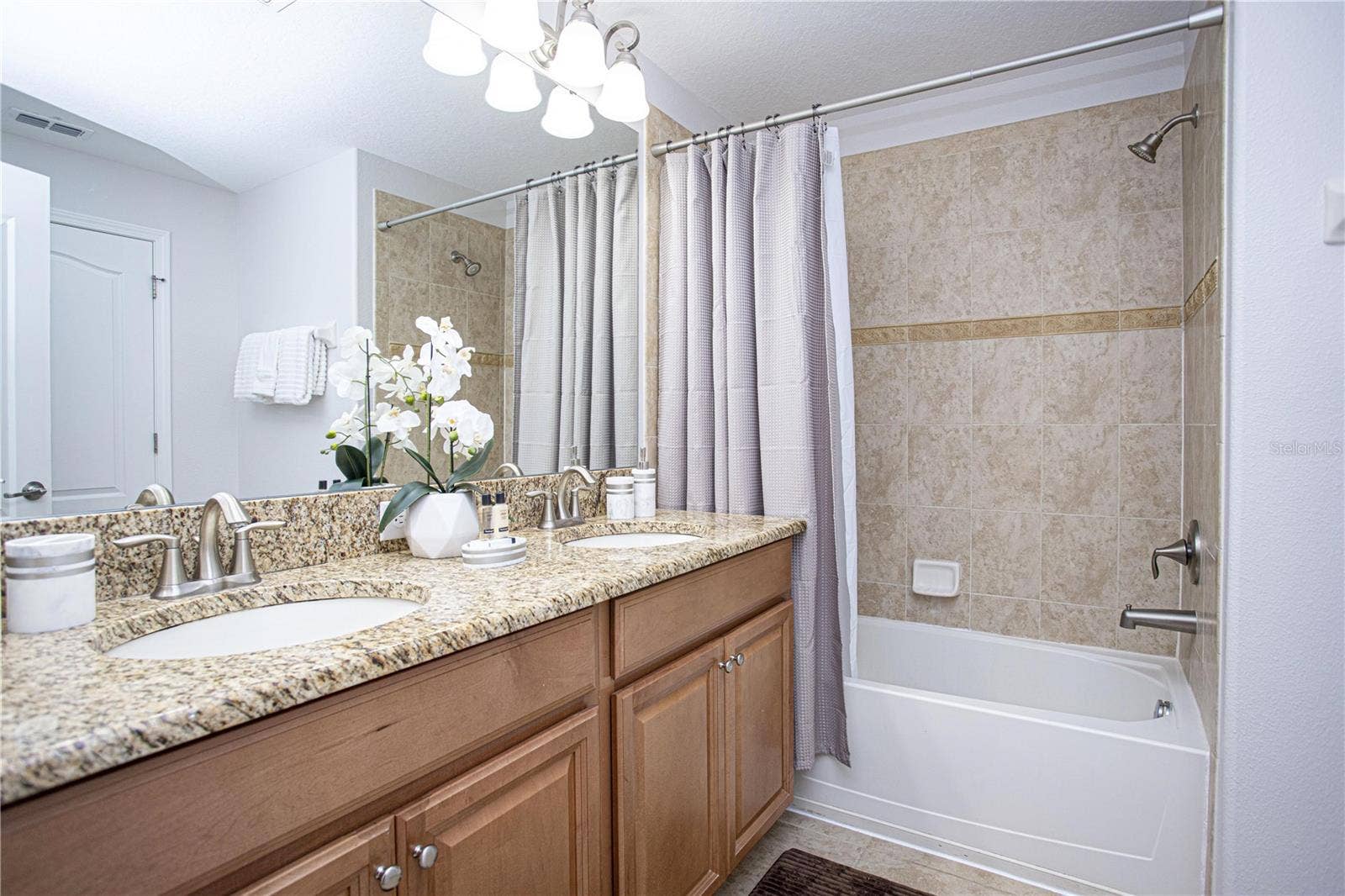 8939 CANDY PALM ROAD, Kissimmee, FL 34747 8939 CANDY PALM ROAD, Kissimmee, FL 34747