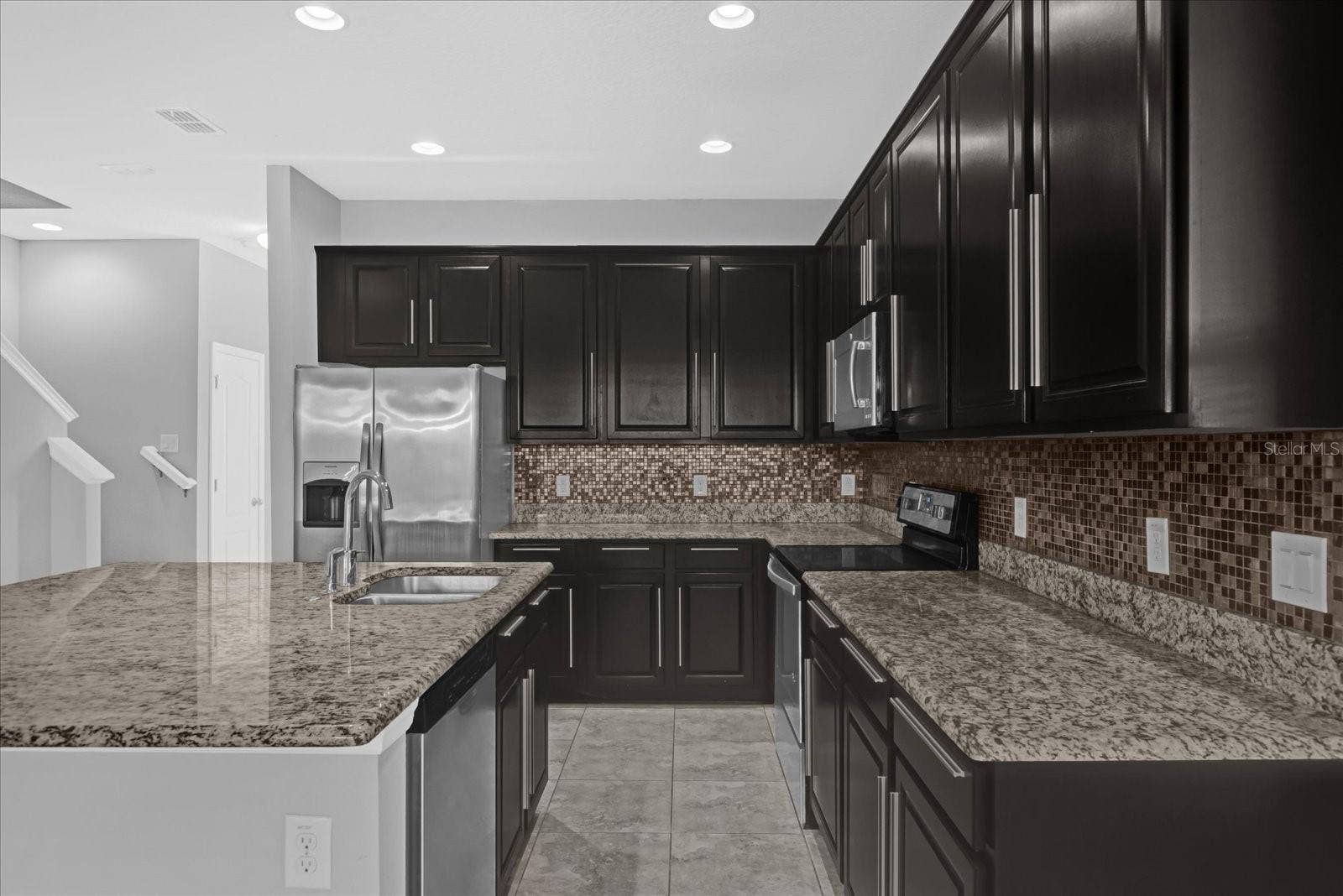 11267 GRANDER DRIVE, Windermere, FL 34786 11267 GRANDER DRIVE, Windermere, FL 34786
