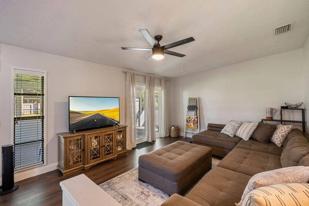 1970 W LAKE BRANTLEY ROAD, Longwood, FL 32779 Family Room
