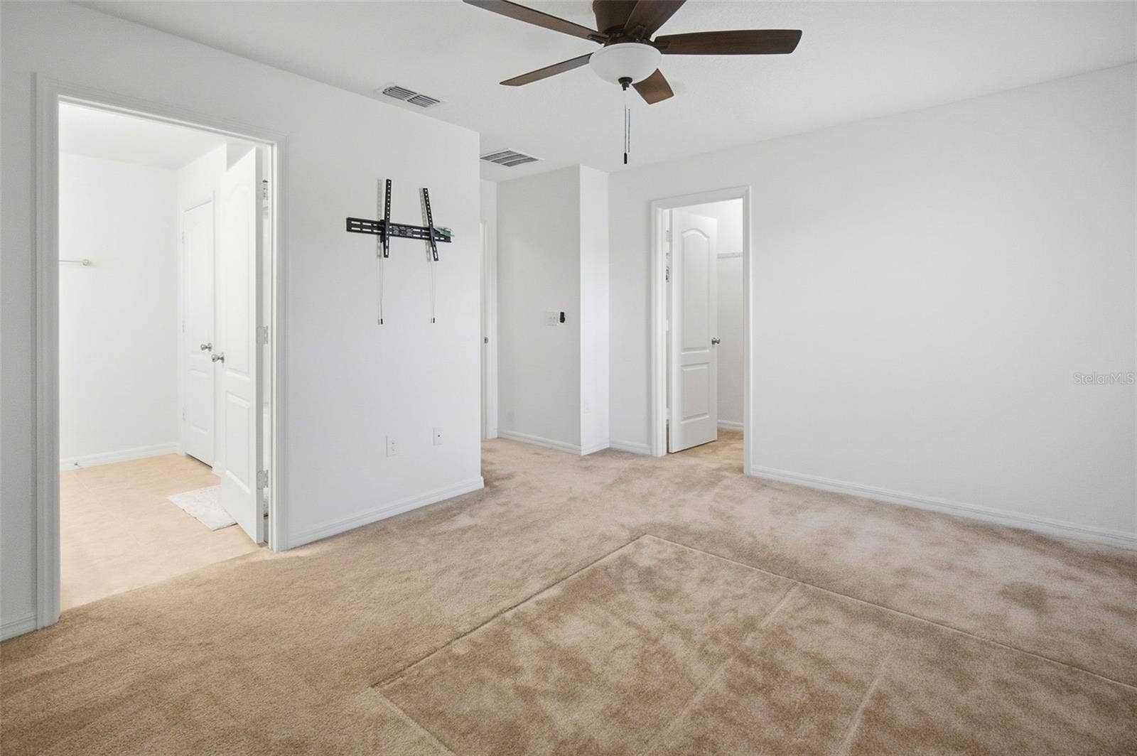 377 PRESERVE POINTE BOULEVARD, Davenport, FL 33837 377 PRESERVE POINTE BOULEVARD, Davenport, FL 33837