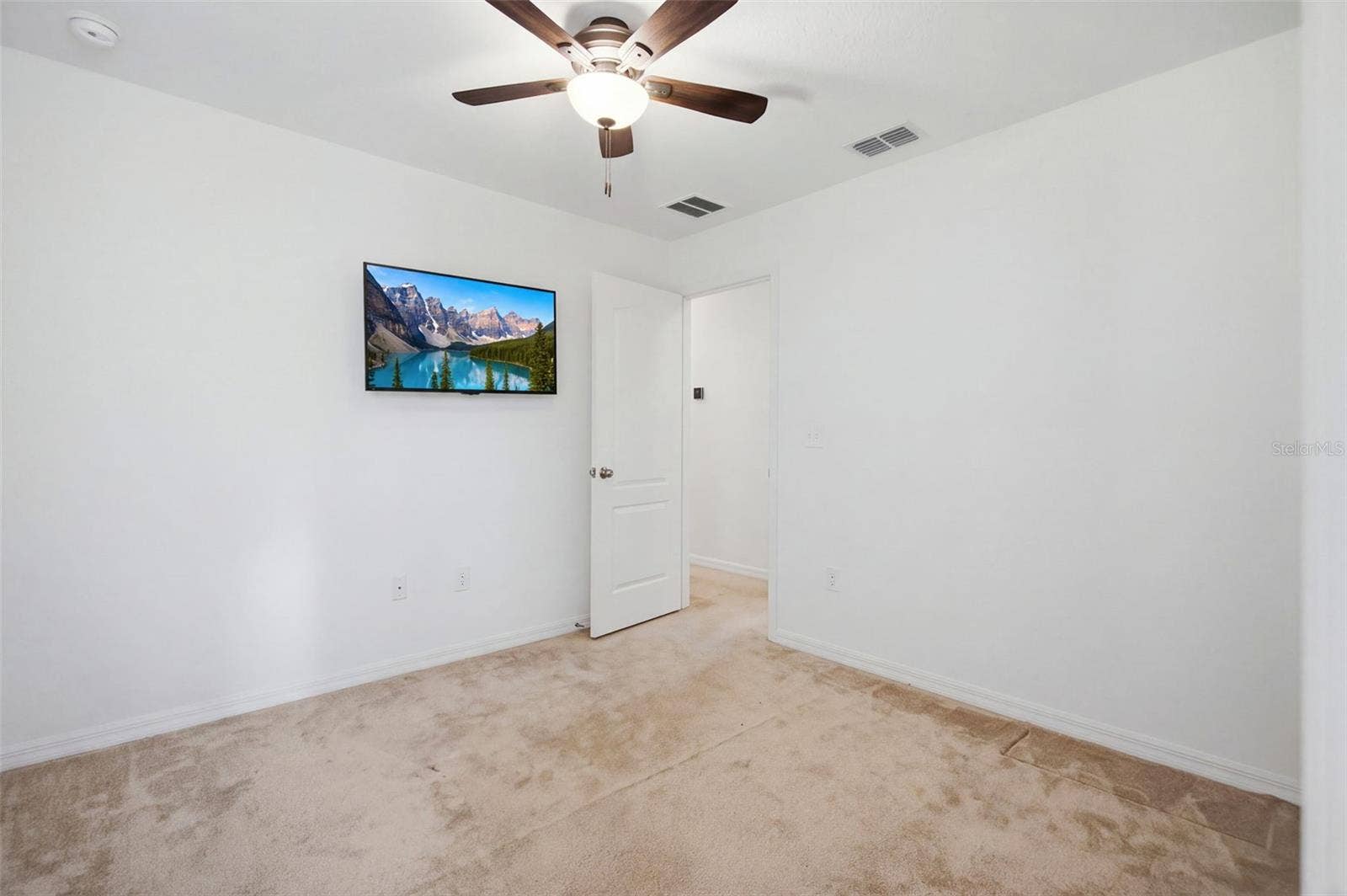 377 PRESERVE POINTE BOULEVARD, Davenport, FL 33837 377 PRESERVE POINTE BOULEVARD, Davenport, FL 33837