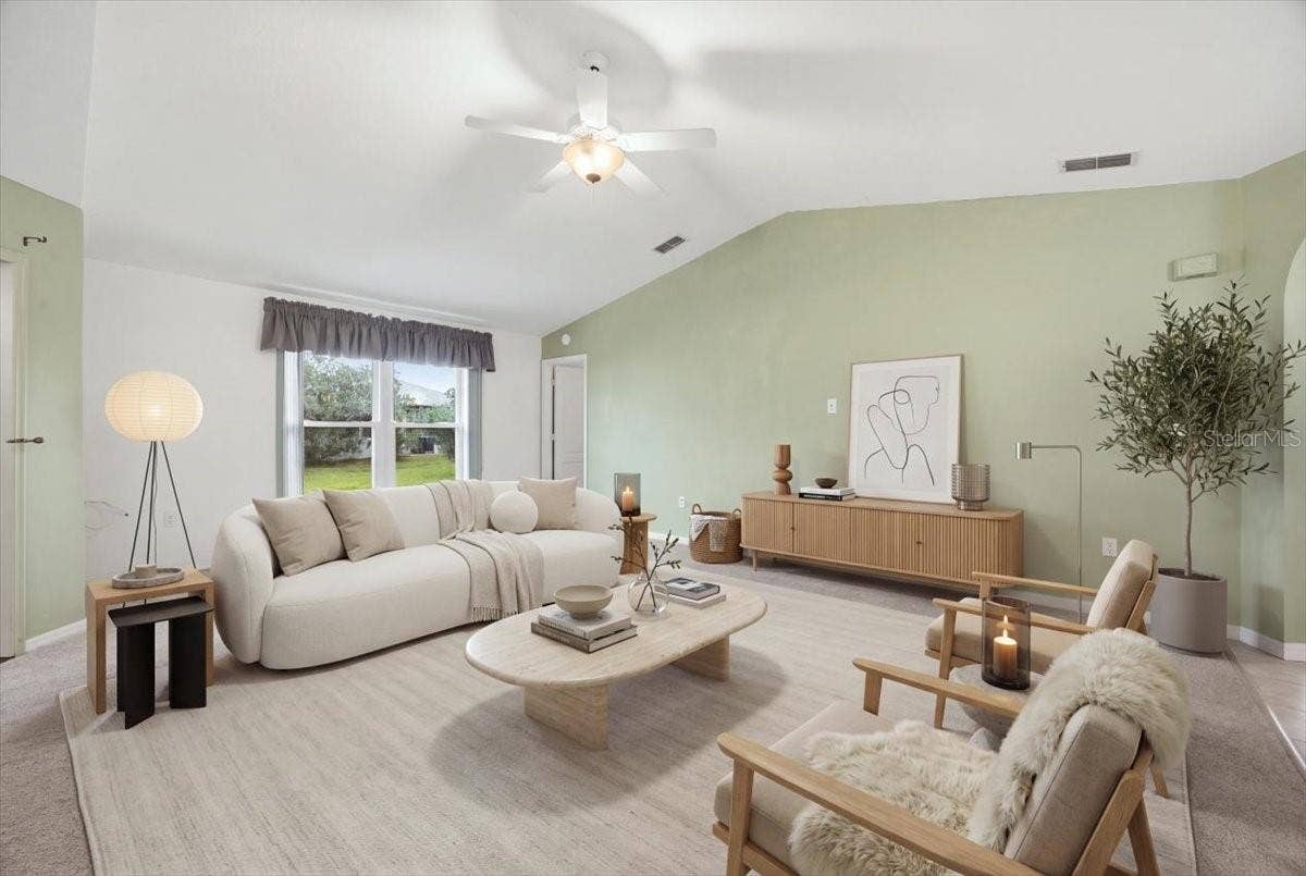 686 PARADISE POINT, Haines City, FL 33844