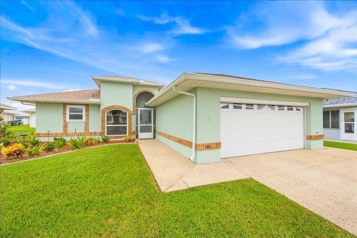686 PARADISE POINT, Haines City, FL 33844