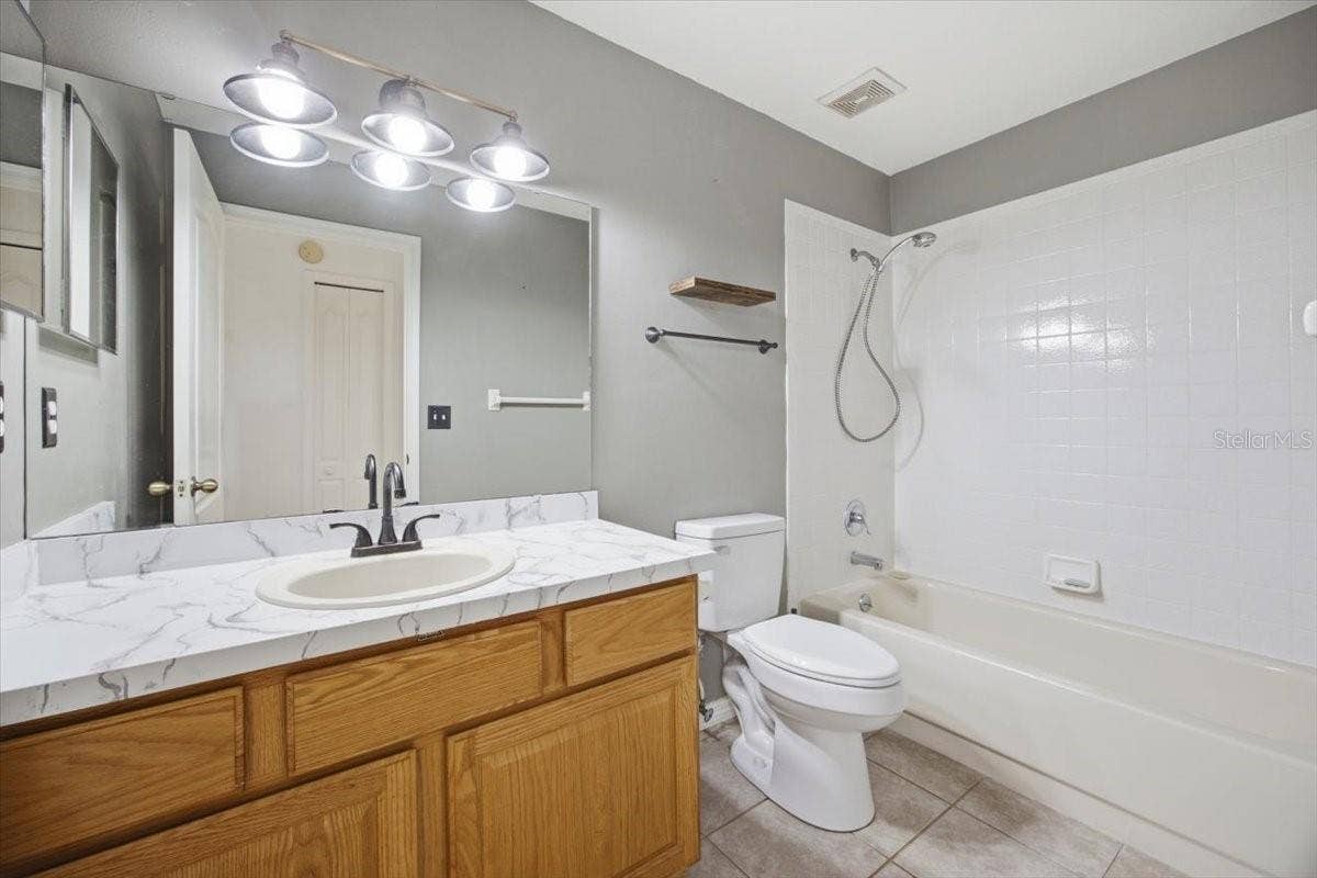 686 PARADISE POINT, Haines City, FL 33844