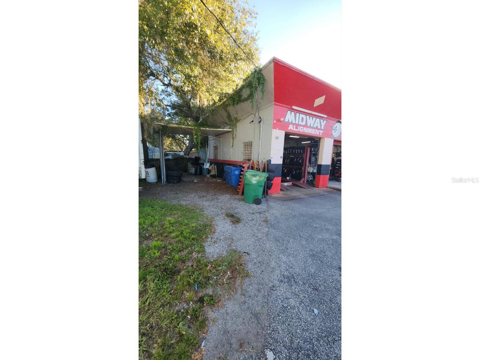 3515 N US HIGHWAY 17, Deland, FL 32720 3515 N US HIGHWAY 17, Deland, FL 32720