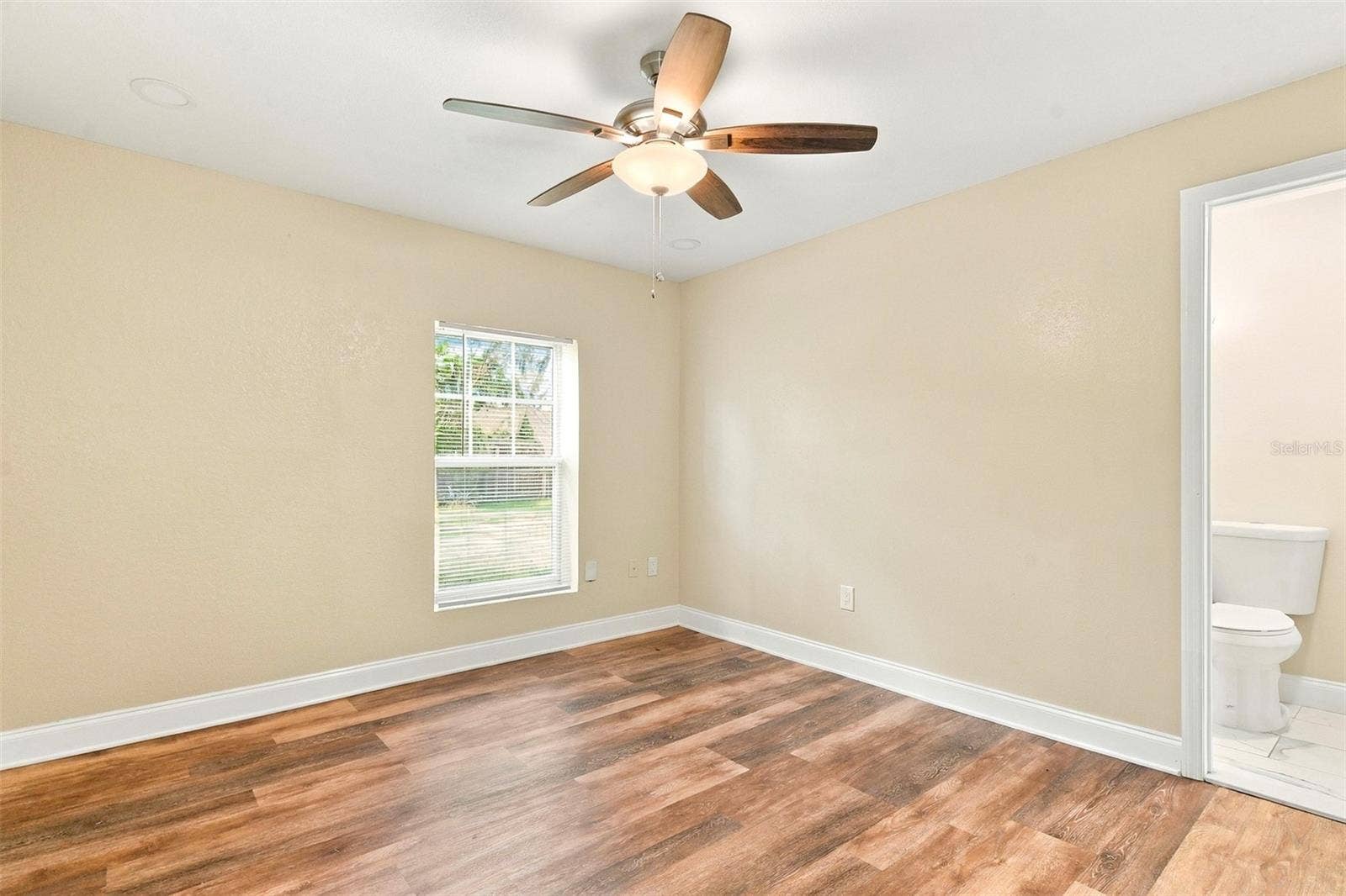 1582 DARLINGTON AVENUE, Deltona, FL 32725 1582 DARLINGTON AVENUE, Deltona, FL 32725