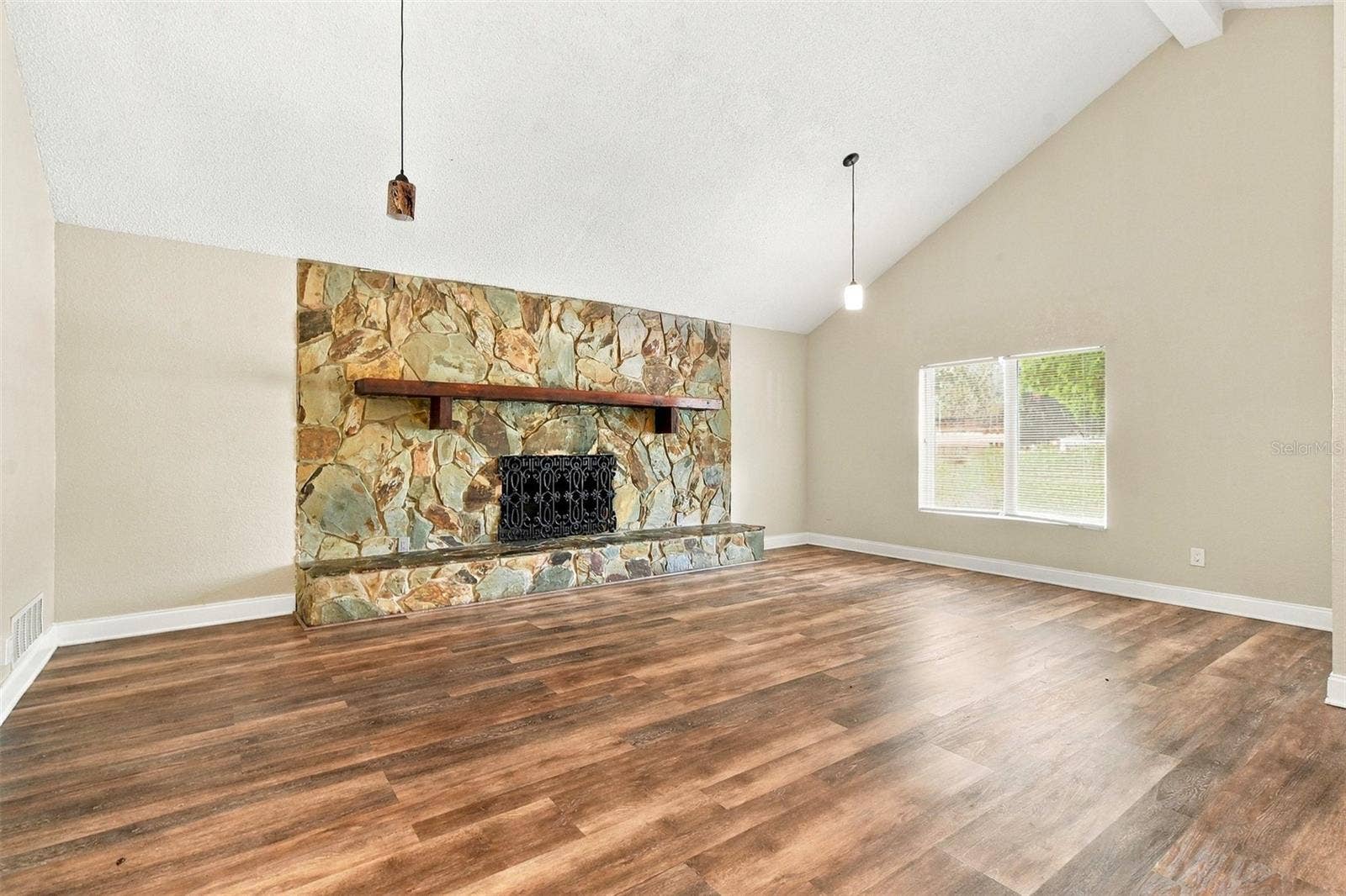 1582 DARLINGTON AVENUE, Deltona, FL 32725 1582 DARLINGTON AVENUE, Deltona, FL 32725