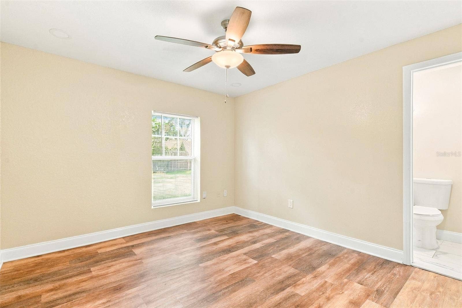 1582 DARLINGTON AVENUE, Deltona, FL 32725 1582 DARLINGTON AVENUE, Deltona, FL 32725