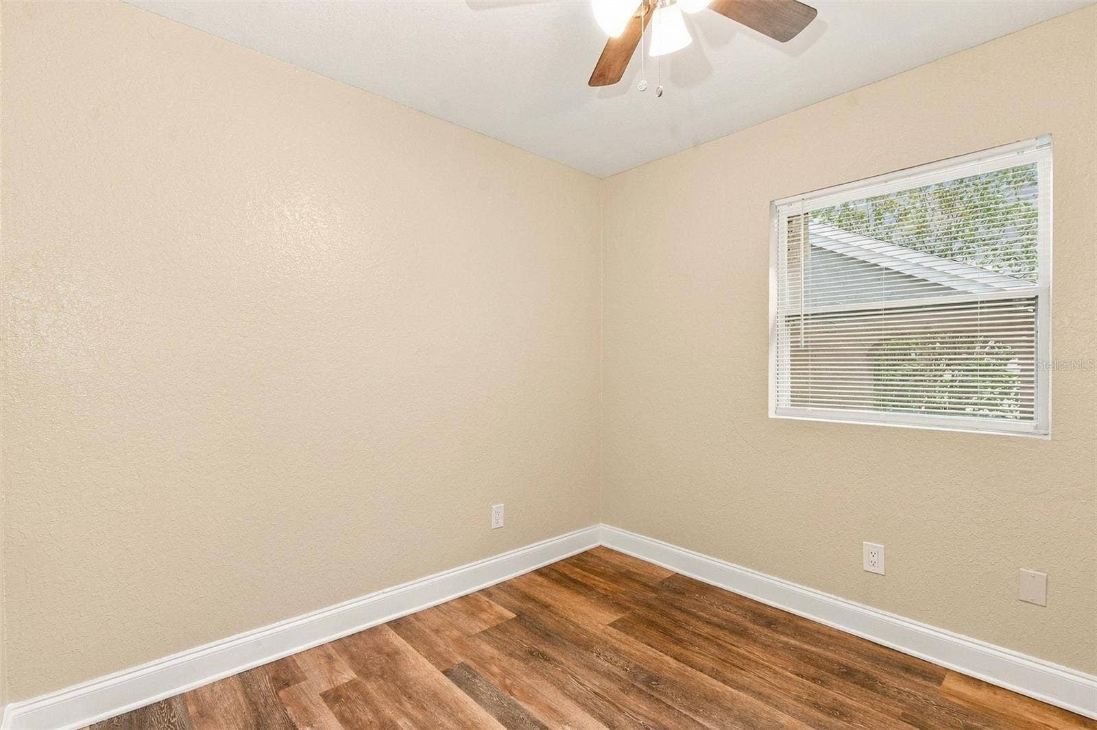 1582 DARLINGTON AVENUE, Deltona, FL 32725 1582 DARLINGTON AVENUE, Deltona, FL 32725