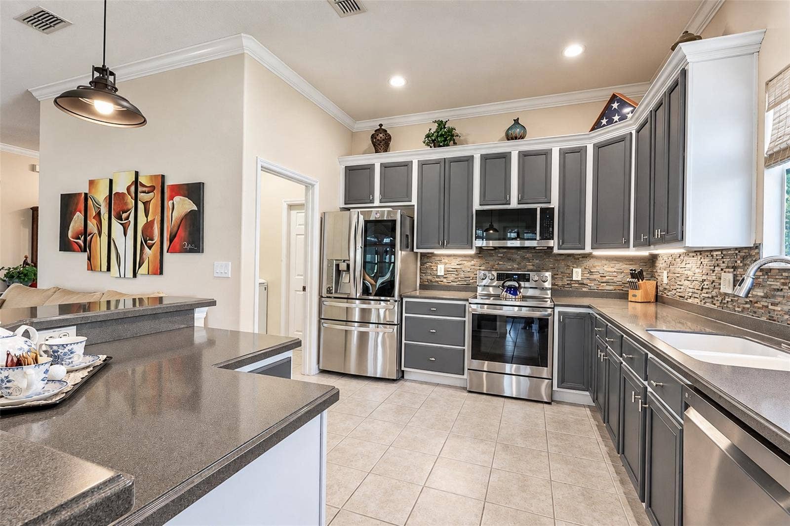 25520 MAUREPAS LANE, Leesburg, FL 34748 25520 MAUREPAS LANE, Leesburg, FL 34748