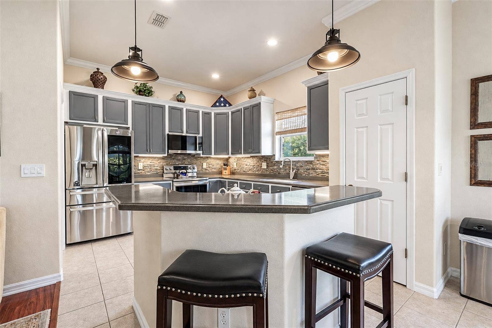 25520 MAUREPAS LANE, Leesburg, FL 34748 25520 MAUREPAS LANE, Leesburg, FL 34748