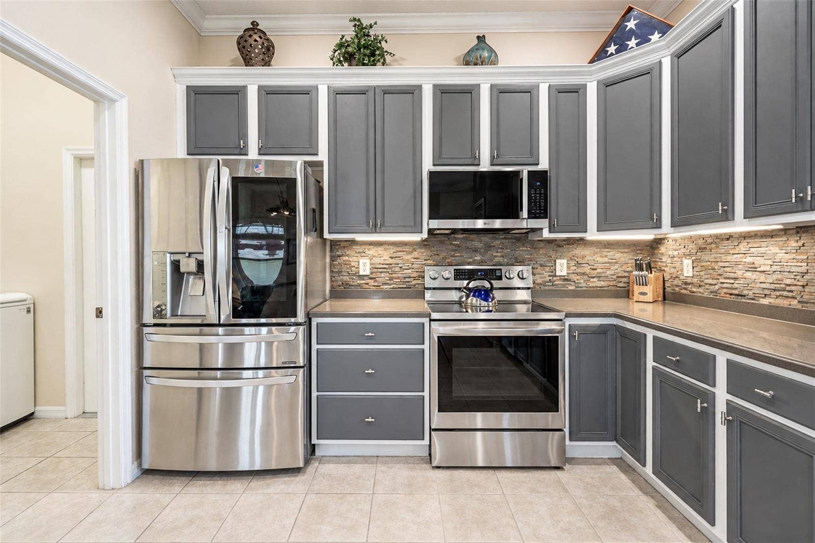 25520 MAUREPAS LANE, Leesburg, FL 34748 25520 MAUREPAS LANE, Leesburg, FL 34748