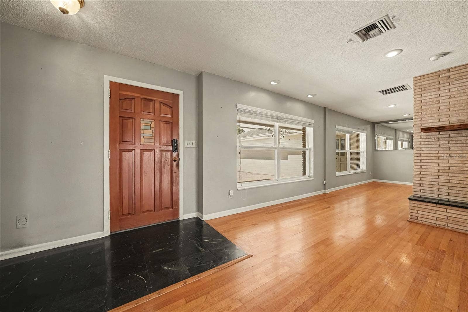 6401 GIBSON DRIVE, Belle Isle, FL 32809 6401 GIBSON DRIVE, Belle Isle, FL 32809