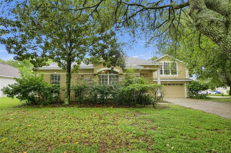 Property photo for 726 REGINA CIRCLE, Oakland, FL
