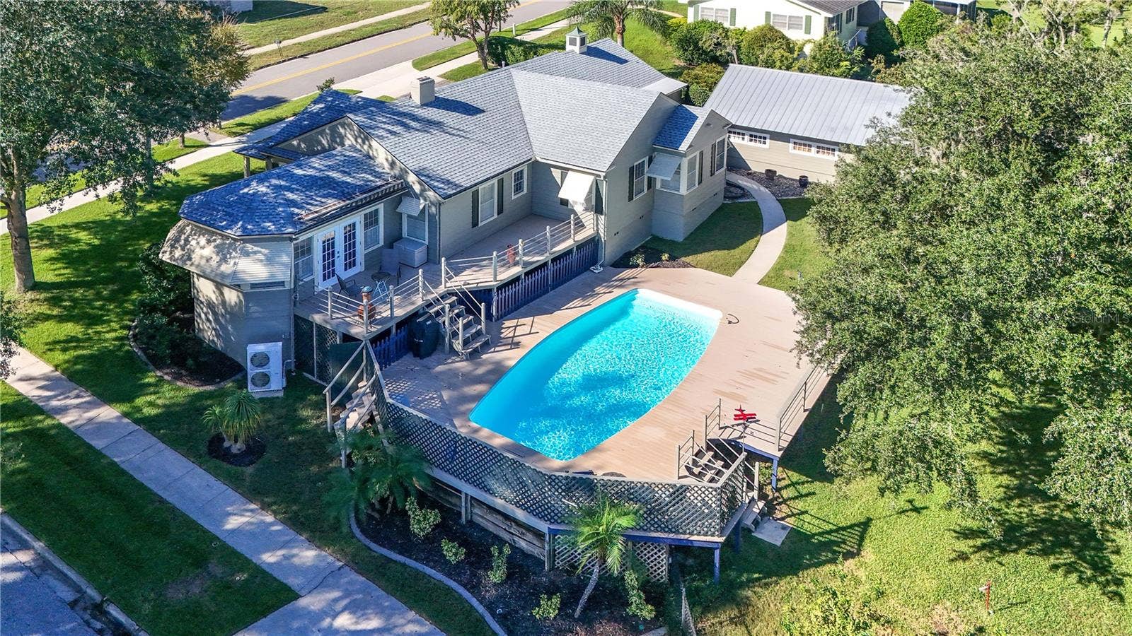 555 AMBASSADOR AVENUE, Eustis, FL 32726