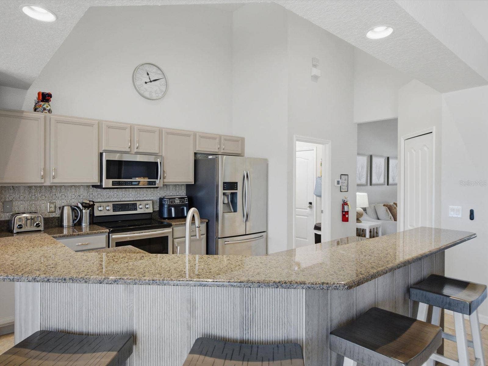 320 KINGS WAY, Davenport, FL 33897