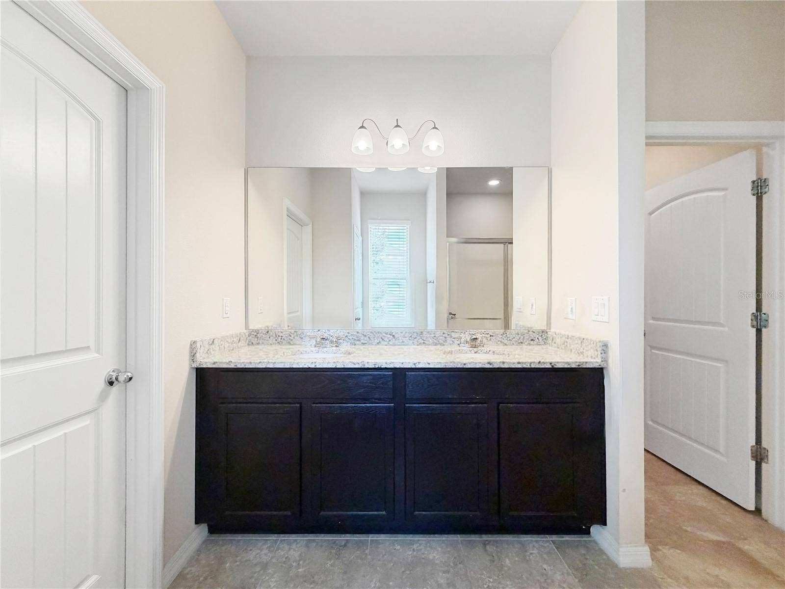9662 WATERWAY PASSAGE DRIVE, Winter Garden, FL 34787 Primary bathroom