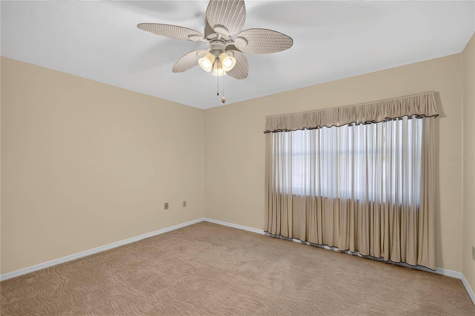 100 TREMAIN STREET, #G1, Mount Dora, FL 32757