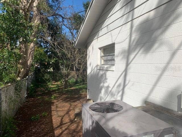 5613 CASTLE OAK COURT, Orlando, FL 32808 5613 CASTLE OAK COURT, Orlando, FL 32808