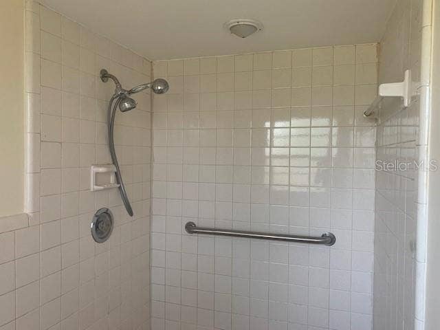 5613 CASTLE OAK COURT, Orlando, FL 32808 5613 CASTLE OAK COURT, Orlando, FL 32808