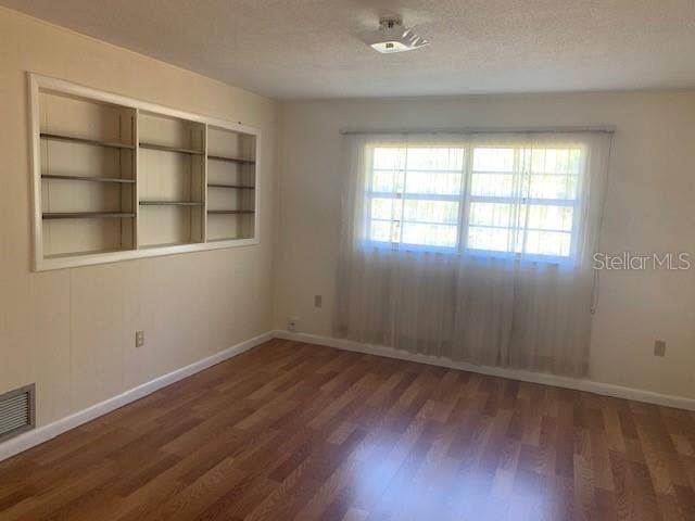5613 CASTLE OAK COURT, Orlando, FL 32808 5613 CASTLE OAK COURT, Orlando, FL 32808