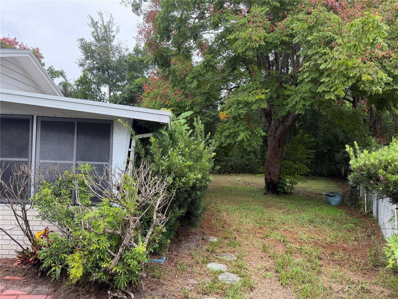 5613 CASTLE OAK COURT, Orlando, FL 32808 5613 CASTLE OAK COURT, Orlando, FL 32808