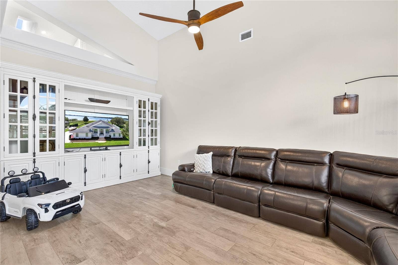 34449 PARKVIEW AVENUE, Eustis, FL 32736