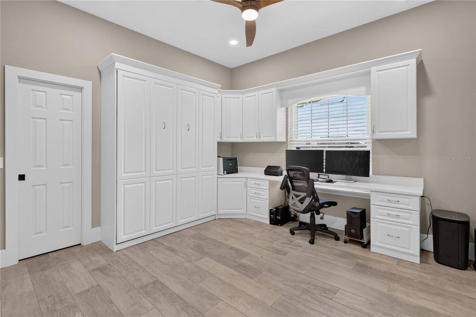 34449 PARKVIEW AVENUE, Eustis, FL 32736