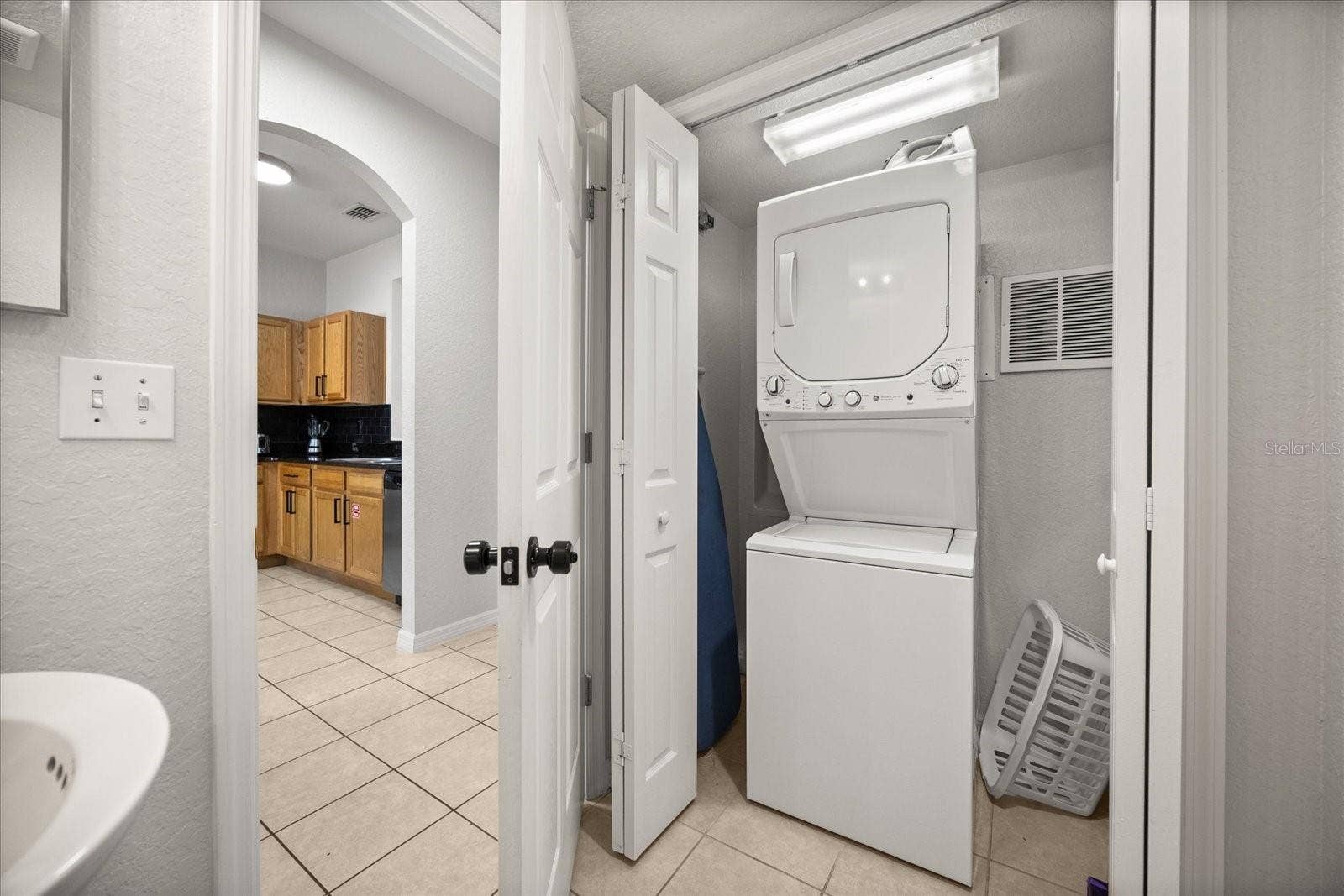 5716 DELOREAN DRIVE, Kissimmee, FL 34746 5716 DELOREAN DRIVE, Kissimmee, FL 34746