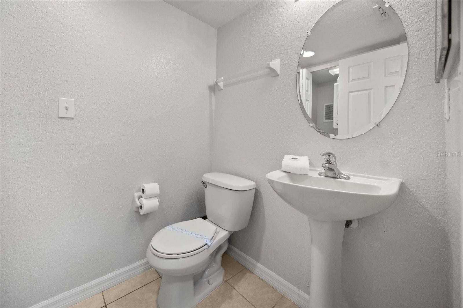5716 DELOREAN DRIVE, Kissimmee, FL 34746 5716 DELOREAN DRIVE, Kissimmee, FL 34746