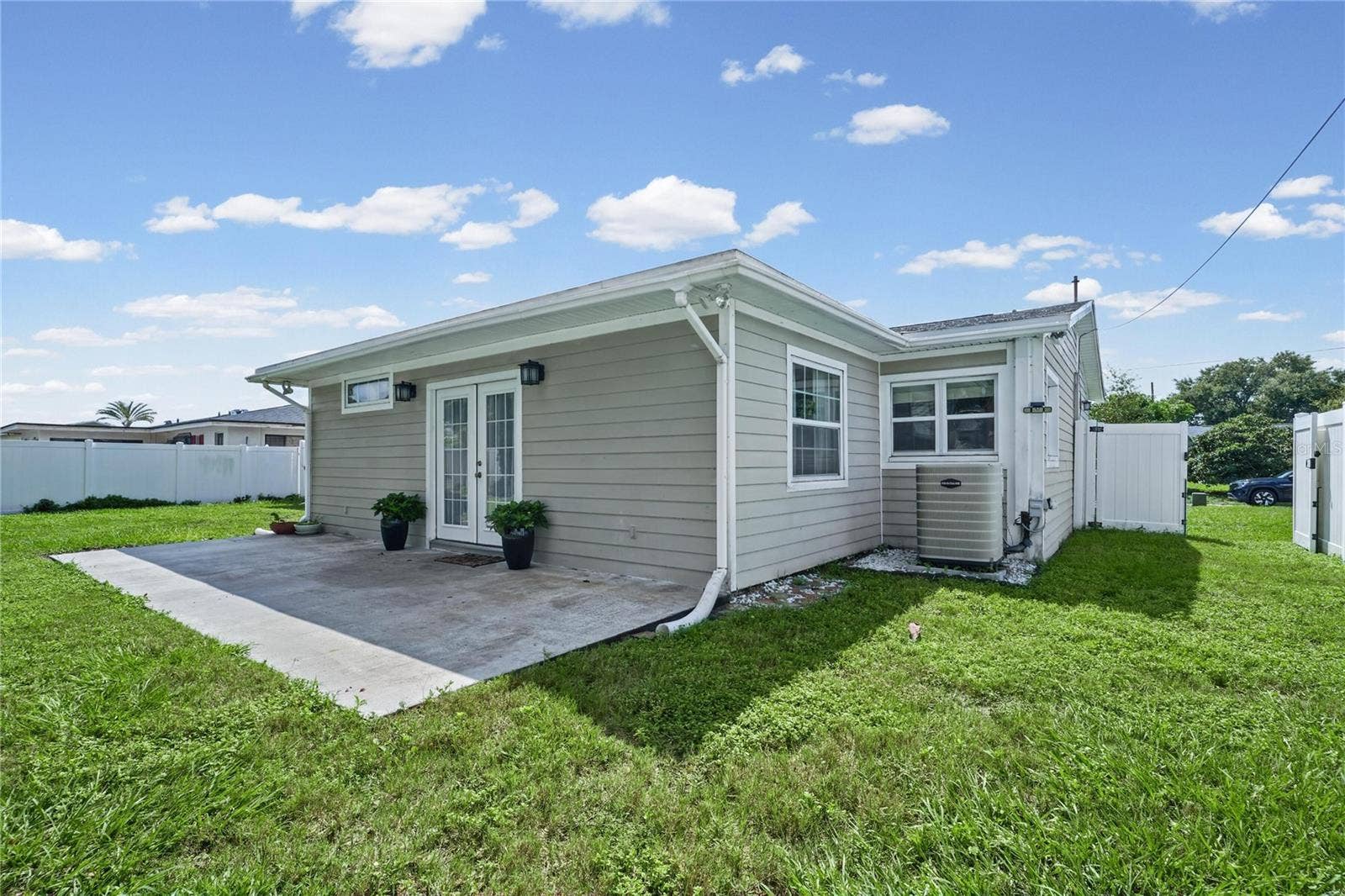 13833 DOMINICA DRIVE, Seminole, FL 33776 13833 DOMINICA DRIVE, Seminole, FL 33776