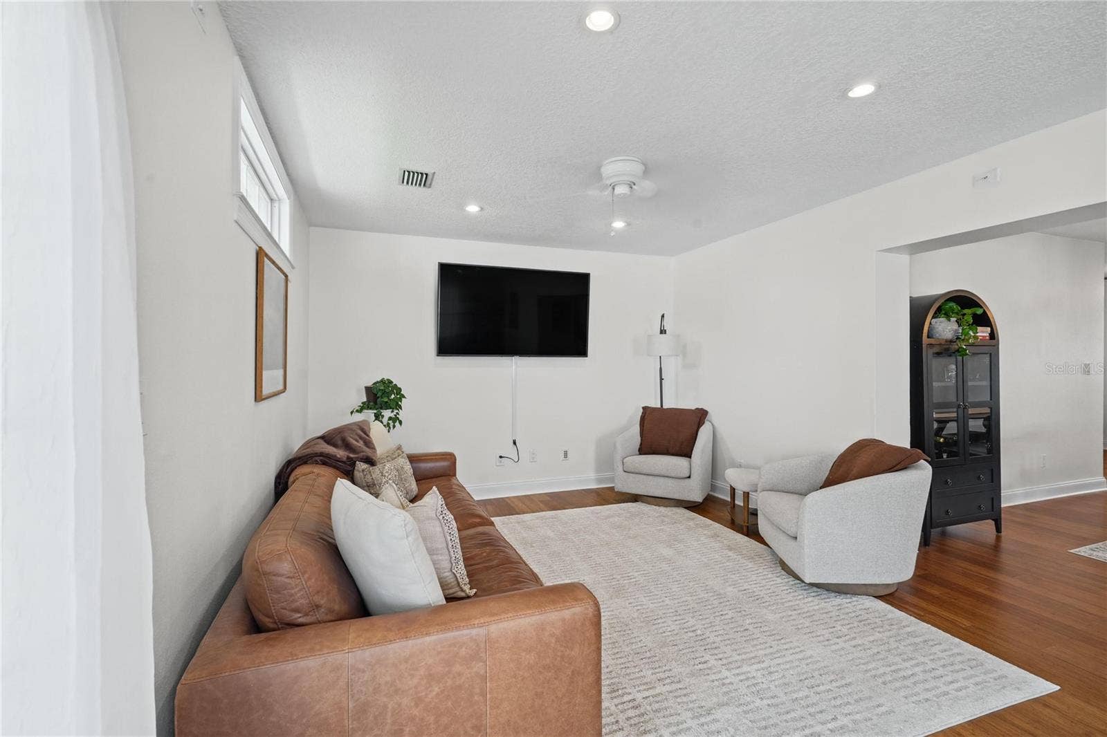 13833 DOMINICA DRIVE, Seminole, FL 33776 13833 DOMINICA DRIVE, Seminole, FL 33776